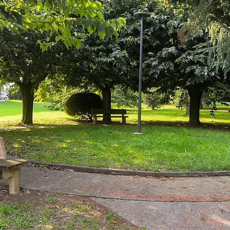 Toulouse Meet Aeroport 5 Min Tramway A 6 Min Free Parking Proche De Toutes Commodites Belle Terrasse *